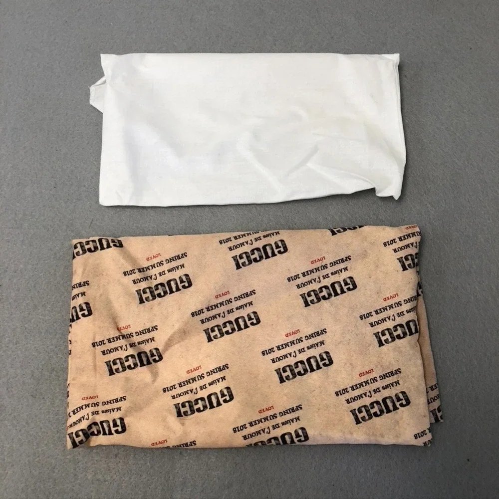 Authentic Gucci Gift Box Dust Bag Beige Black Logo Print 9x5.5x2 Small Rectangle